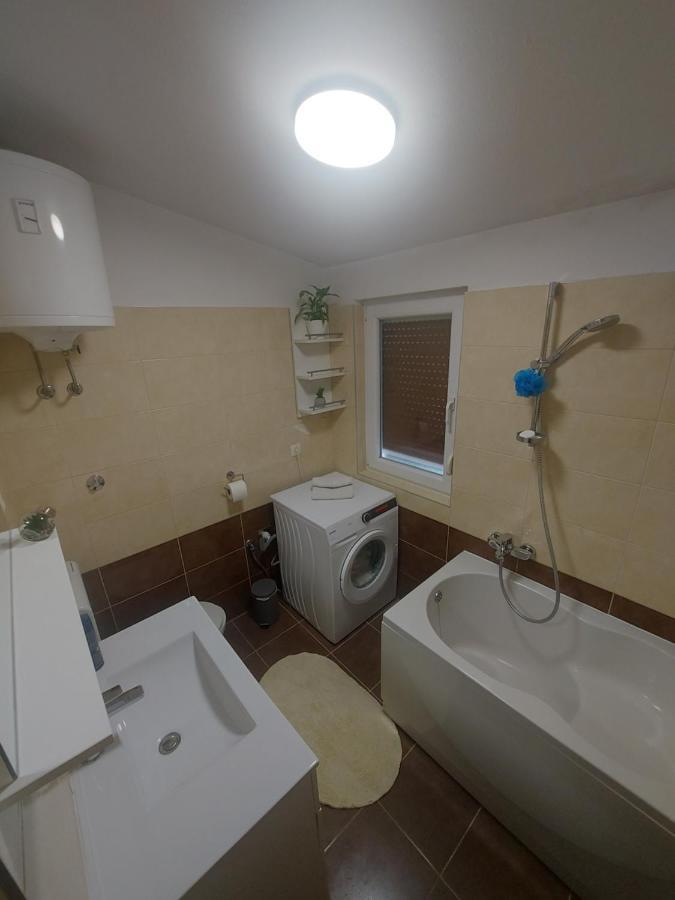 Apartman Mb Podstrana Exterior foto